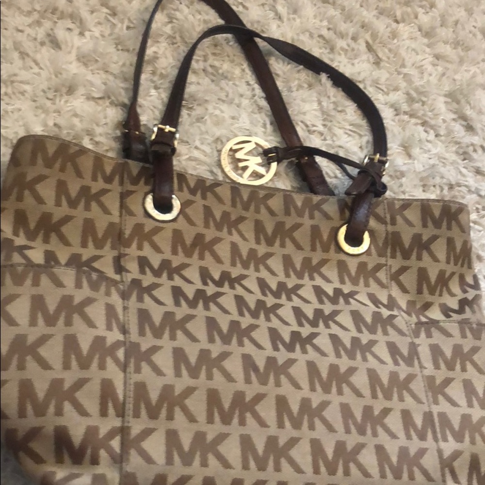 Michael Kors purse